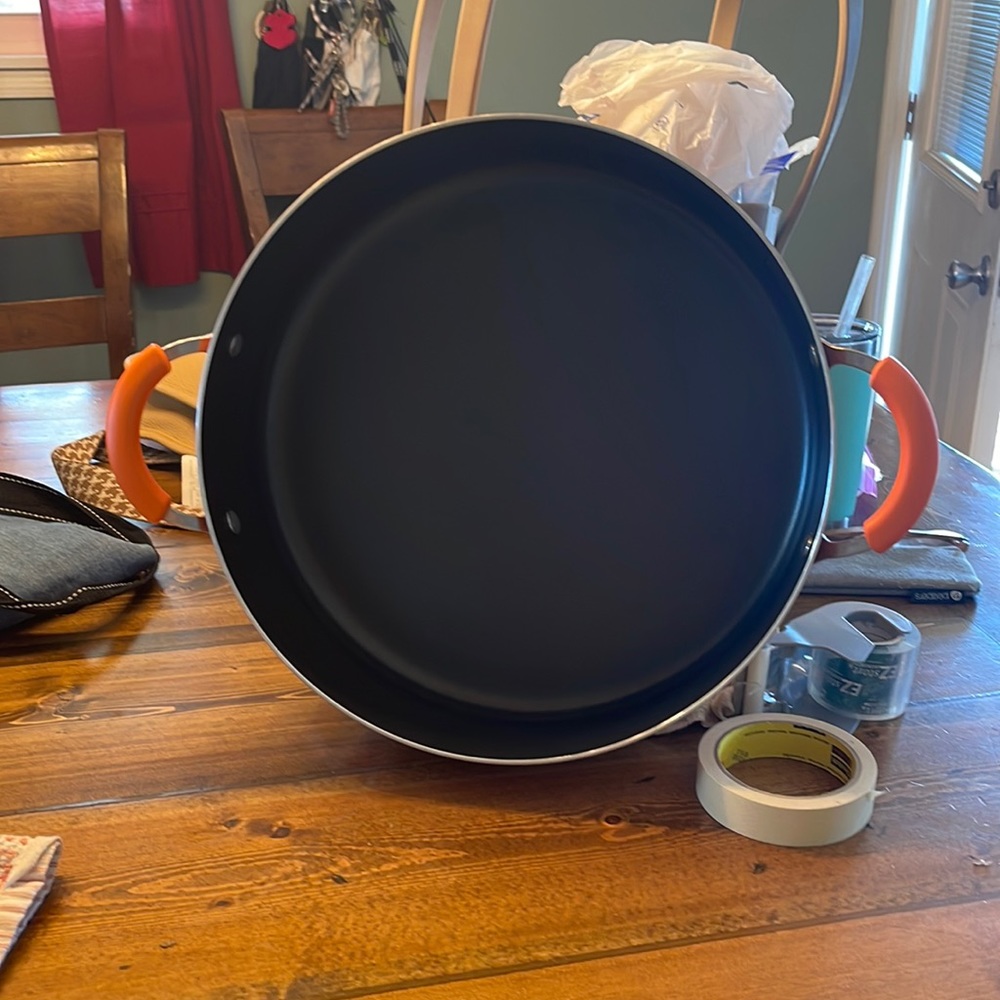 Racheal ray skillet